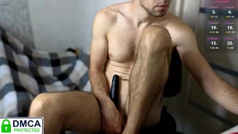 Snapshot of your_new_boyfriend17 chatting on October 15, 8:00 am Your new boyfriend17 online show from October 15, 8:00 am