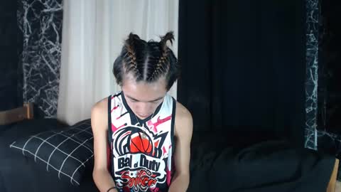 Snapshot of your_wincumxxx chatting on January 15, 12:19 am Win online show from January 15, 12:19 am