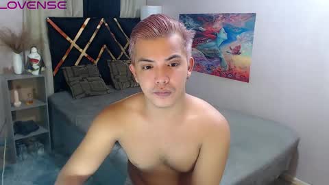 Snapshot of yourasian_bradley chatting on October 30, 6:53 pm yourasian_bradley online show from October 30, 6:53 pm