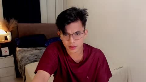 Snapshot of yourasian_bradley chatting on March 3, 2:21 pm yourasian_bradley online show from March 3, 2:21 pm