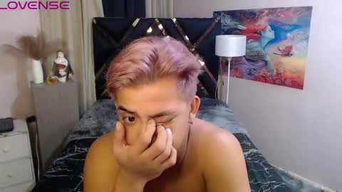 Snapshot of yourasian_bradley chatting on October 27, 2:08 pm yourasian_bradley online show from October 27, 2:08 pm