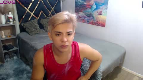 Snapshot of yourasian_bradley chatting on November 1, 2:10 pm yourasian_bradley online show from November 1, 2:10 pm