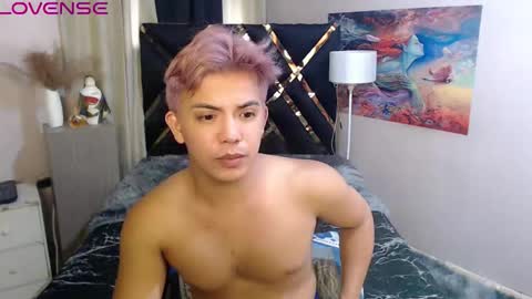 Snapshot of yourasian_bradley chatting on October 26, 5:42 am yourasian_bradley online show from October 26, 5:42 am