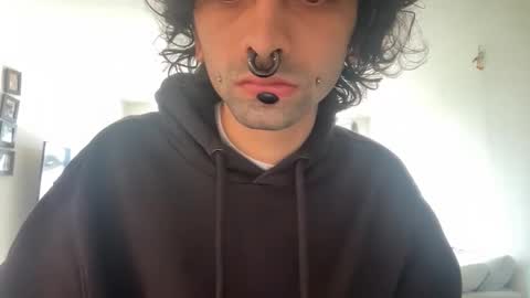 yourboo25 online show from March 11, 11:28 am