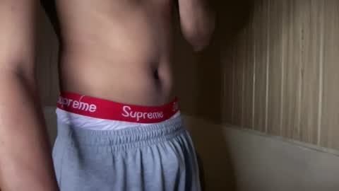 yourcumboy88 online show from June 21, 1:17 pm