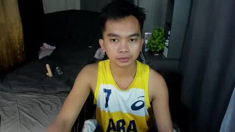i am your dream boy  JR  online show from May 1, 10:18 am