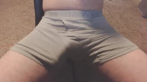 yourmomma00 online show from October 23, 9:40 pm