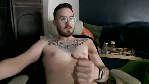 Snapshot of yourneighborhoodfriendlydick chatting on February 27, 8:06 am Sharing For Fun and Pleasure online show from February 27, 8:06 am