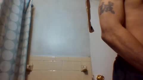Snapshot of yoursexydaddy79 chatting on January 12, 10:43 pm mother fucker online show from January 12, 10:43 pm