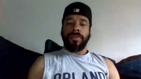 Snapshot of yoursexydaddy79 chatting on December 4, 7:12 pm mother fucker online show from December 4, 7:12 pm