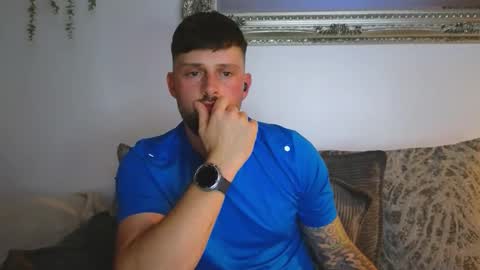 youzername2 online show from January 18, 12:56 am