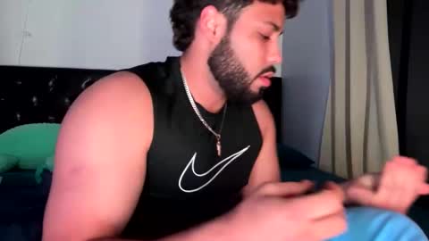 yovngbabyg4 online show from October 26, 7:54 am