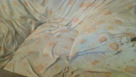 Yoyozee online show from December 11, 5:55 am