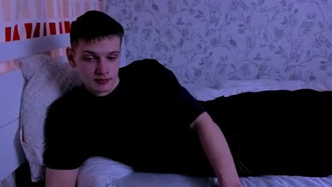 yrshela online show from March 31, 5:09 am