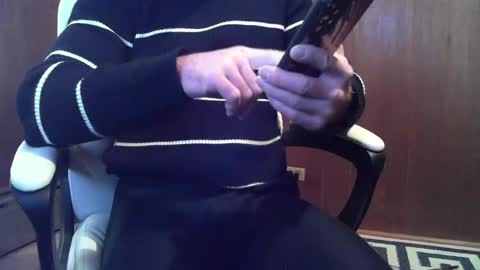 Snapshot of yulanesca chatting on December 21, 7:49 pm Russ online show from December 21, 7:49 pm
