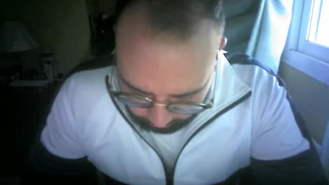 yulius_7 online show from November 3, 7:45 am