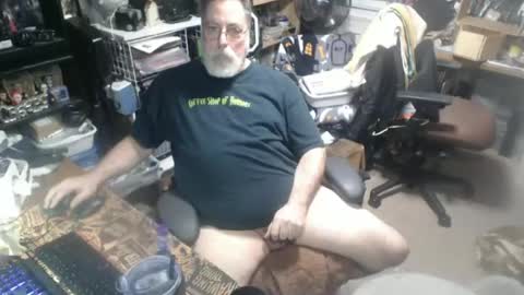 yummyflguy online show from June 17, 7:04 pm