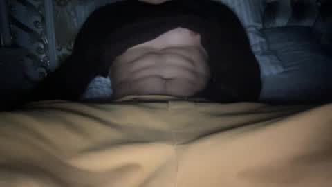 Snapshot of yungbull06 chatting on January 5, 1:24 am Yung Bull online show from January 5, 1:24 am