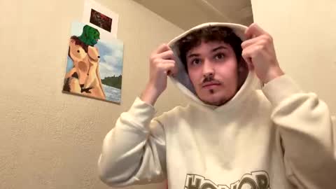 Snapshot of yungstudbev chatting on November 1, 11:31 pm yungstudbev online show from November 1, 11:31 pm