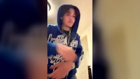 yungstudbev online show from March 13, 3:47 am