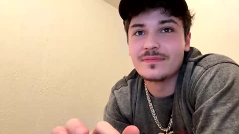 Snapshot of yungstudbev chatting on October 22, 5:11 am yungstudbev online show from October 22, 5:11 am