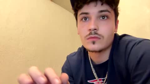 Snapshot of yungstudbev chatting on October 20, 2:37 am yungstudbev online show from October 20, 2:37 am