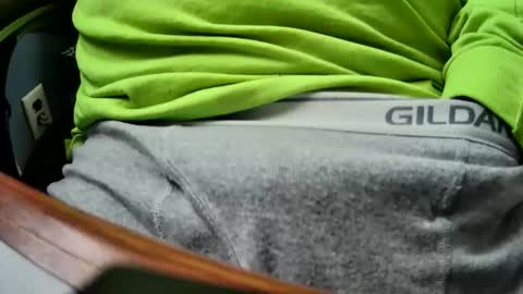 yuppers1234 online show from October 22, 4:21 pm