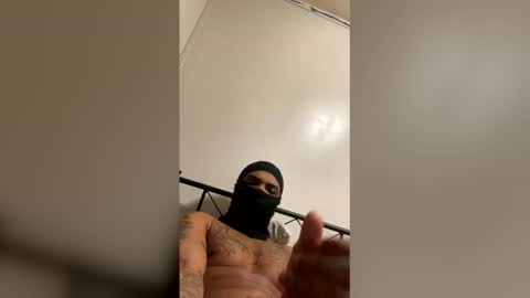 yurfavbeecho online show from January 14, 6:29 am