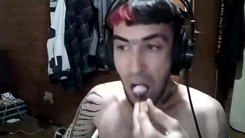 Yuumi online show from February 20, 6:19 am