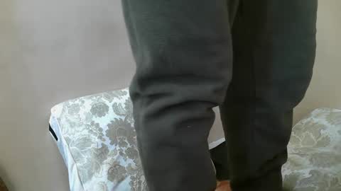 Snapshot of yxxtxxdentyk chatting on January 9, 5:34 am Bi BearXXX online show from January 9, 5:34 am