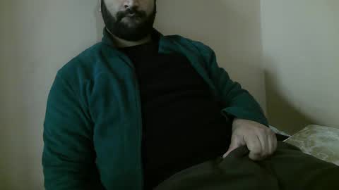 Snapshot of yxxtxxdentyk chatting on January 7, 5:13 am Bi BearXXX online show from January 7, 5:13 am