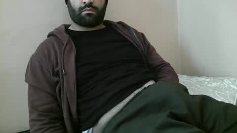 Snapshot of yxxtxxdentyk chatting on February 3, 6:02 am Bi BearXXX online show from February 3, 6:02 am