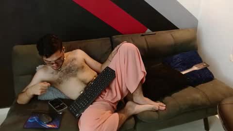 Zack  online show from November 15, 3:52 am