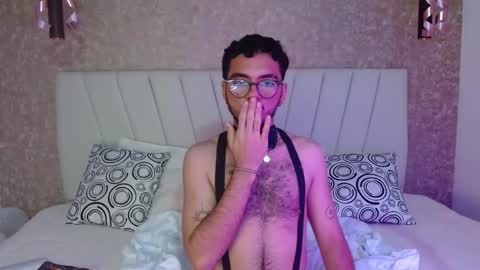 Snapshot of zac_golden chatting on October 14, 5:47 am Zack  online show from October 14, 5:47 am