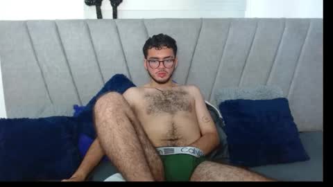 Snapshot of zac_golden chatting on October 12, 5:45 am Zack  online show from October 12, 5:45 am