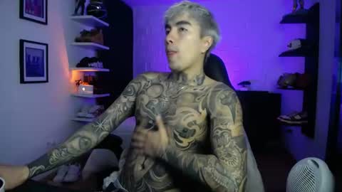 zac_muller1 online show from June 16, 4:59 am