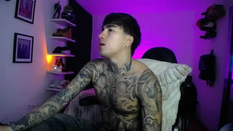 zac_muller1 online show from April 30, 3:57 am