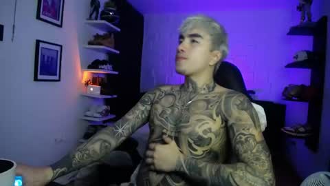 zac_muller1 online show from June 10, 4:47 am
