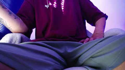 Snapshot of zac_watson chatting on November 1, 12:42 pm Zac Freelance model online show from November 1, 12:42 pm