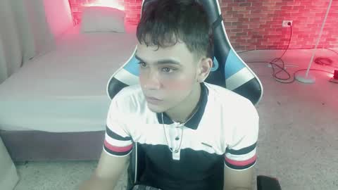 Snapshot of zacariass_ chatting on September 20, 7:30 am ZACARIAS online show from September 20, 7:30 am