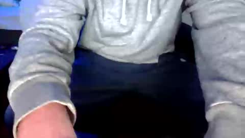 zach1290727 online show from November 19, 1:38 am