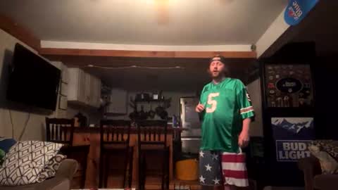 zach42104 online show from April 2, 3:48 am