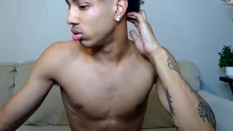 zachbrownn online show from November 4, 6:14 am