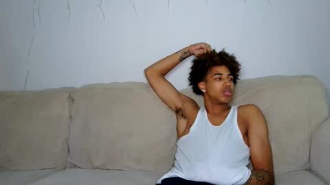 zachbrownn online show from October 31, 5:31 am