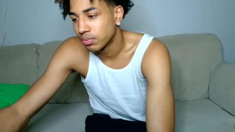 zachbrownn online show from November 8, 7:33 am