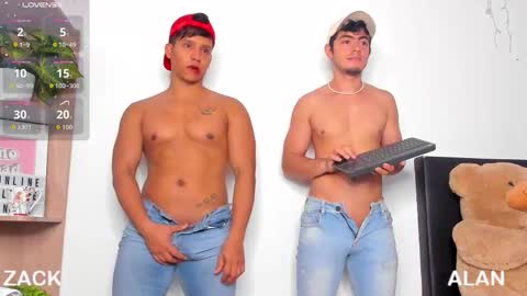 Snapshot of zack_and_alan chatting on October 29, 1:36 pm zack online show from October 29, 1:36 pm