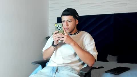 Zack Falcon online show from February 1, 8:07 pm