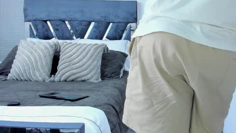 Richard online show from March 11, 2:02 pm