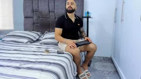 Snapshot of zack_froone chatting on September 27, 4:05 pm Richard online show from September 27, 4:05 pm