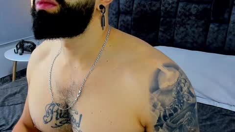 Snapshot of zack_froone chatting on December 2, 1:00 pm Richard online show from December 2, 1:00 pm